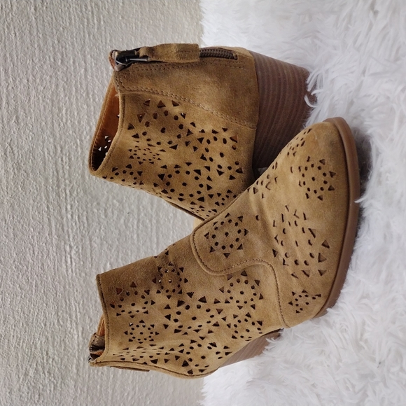 Franco Sarto Shoes - SARTO Franco Sarto Ashlee Tan Suede Leather Pointed Toe Chucky Heal Ankle Boots